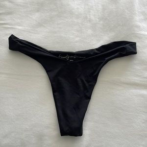 four three seven black bikini bottoms size small, new